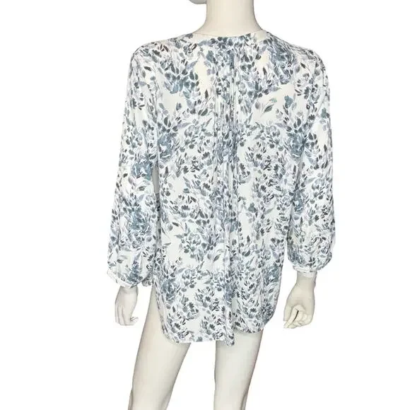 NYDJ Semisheer Pintuck Blouse in Frosted Willow Women’s Sz M - Picture 4 of 8